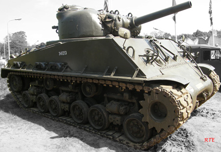 M4A3 E8 (105) houwitser tank, van de Kon. Landmacht.